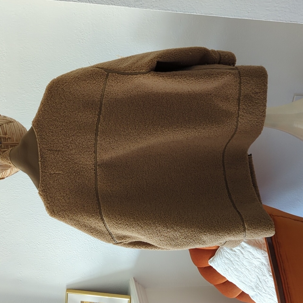 Sherpa Jacket - Picture 3 of 3